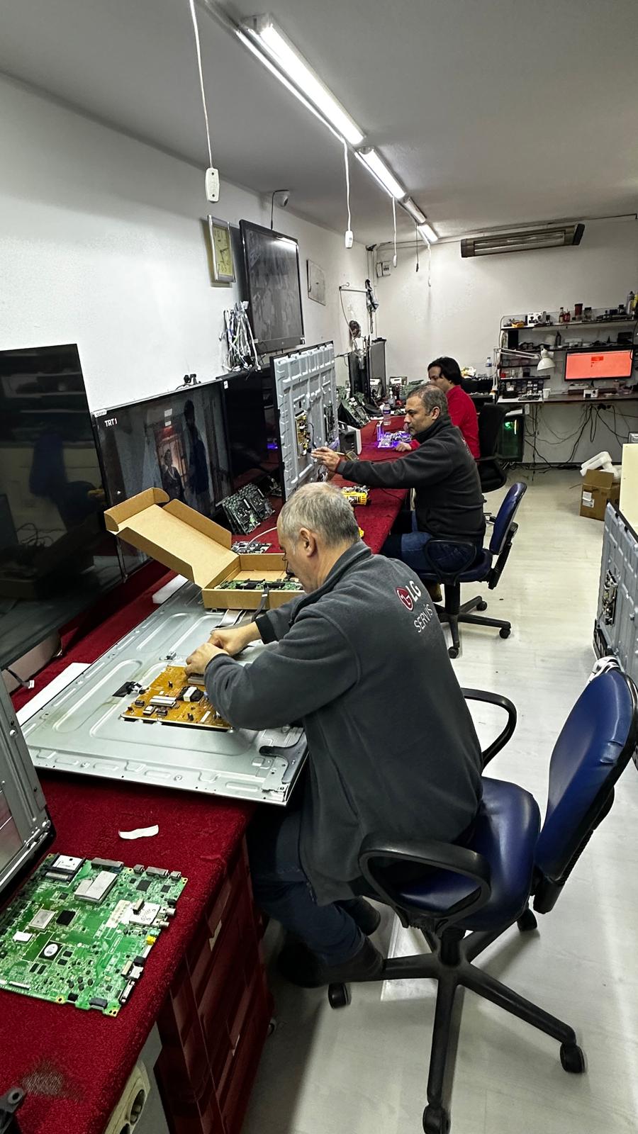 Uzman LG Teknisyeni Çalışma Anı